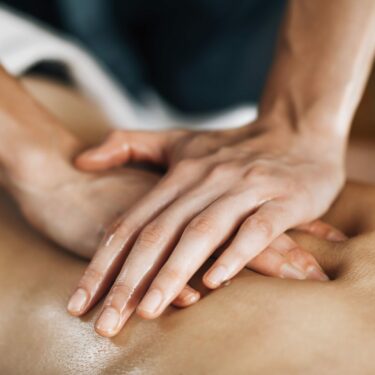 ayurveda-back-massage-2021-08-29-17-32-43-utc-min